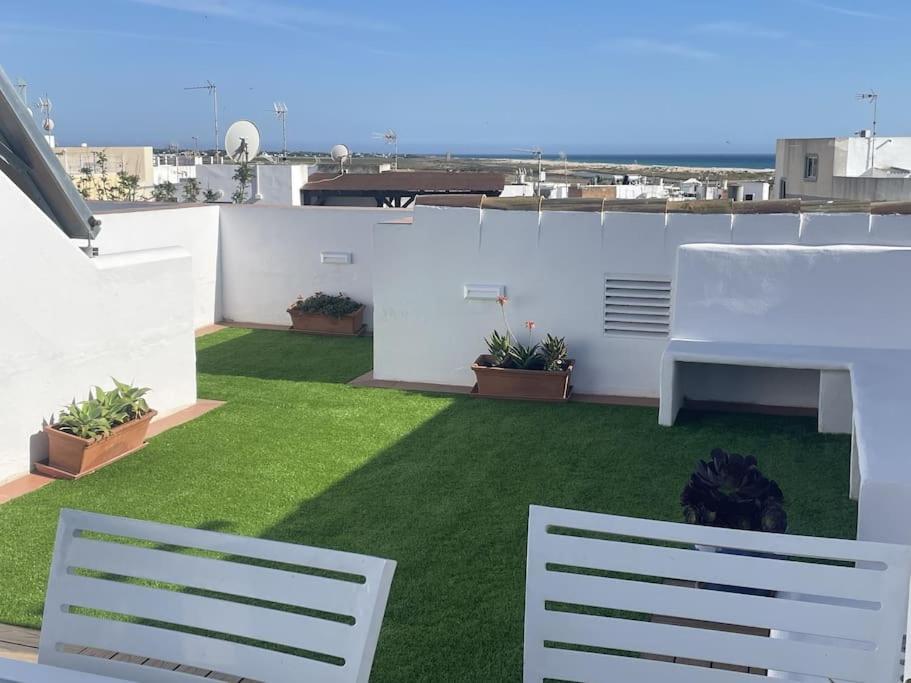 Casa Lola Conil, Azotea Al Mar Y Parking Solo Familias O Parejas Villa Conil De La Frontera Eksteriør bilde