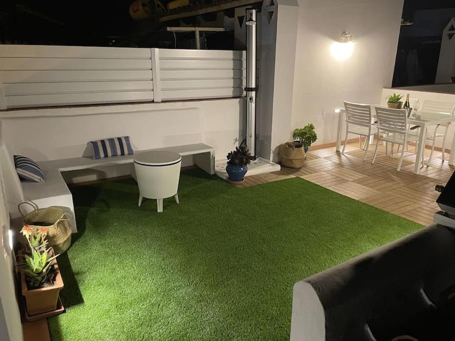 Casa Lola Conil, Azotea Al Mar Y Parking Solo Familias O Parejas Villa Conil De La Frontera Eksteriør bilde