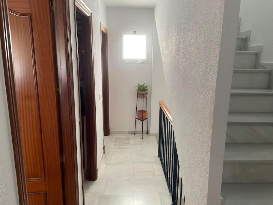 Casa Lola Conil, Azotea Al Mar Y Parking Solo Familias O Parejas Villa Conil De La Frontera Eksteriør bilde