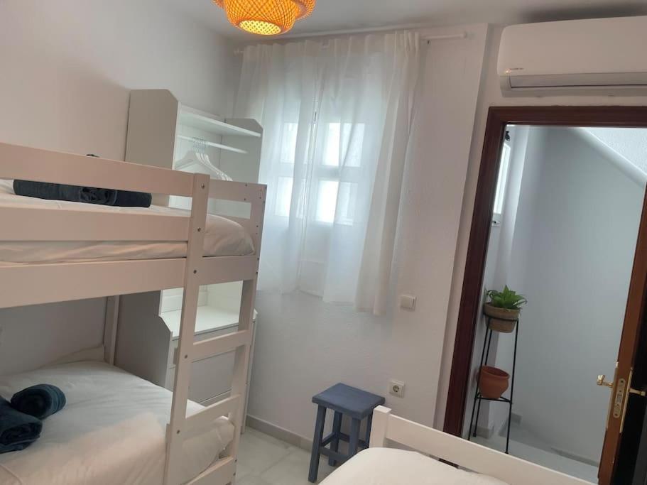 Casa Lola Conil, Azotea Al Mar Y Parking Solo Familias O Parejas Villa Conil De La Frontera Eksteriør bilde