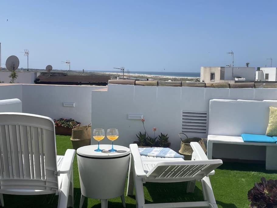 Casa Lola Conil, Azotea Al Mar Y Parking Solo Familias O Parejas Villa Conil De La Frontera Eksteriør bilde